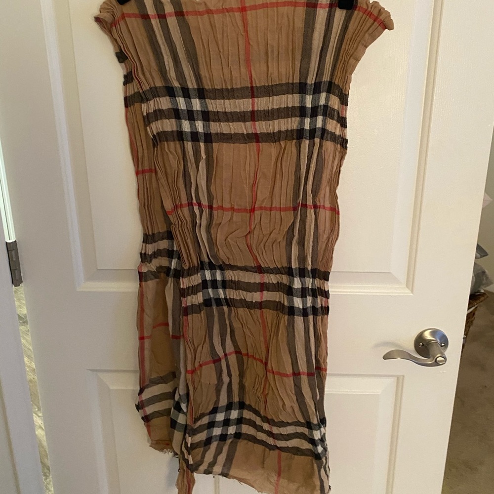 Burberry scarf